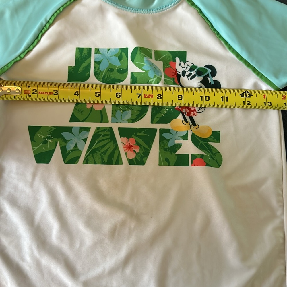 Disney Rashguard Unisex Small - Picture 3 of 3